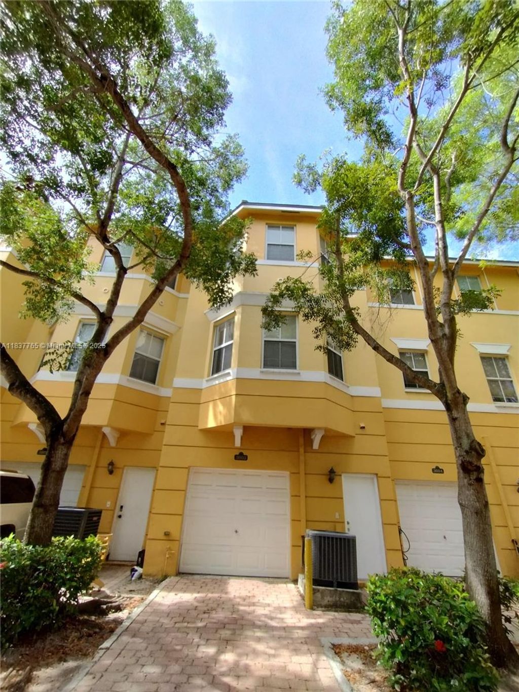 Photo of 3603 Shoma Dr, Royal Palm Beach, FL 33414 (MLS # A11837765)