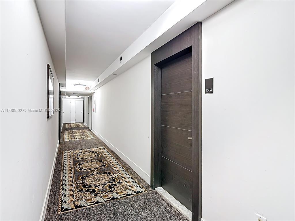 ADMIRALS PORT CONDO-EAST - Residential