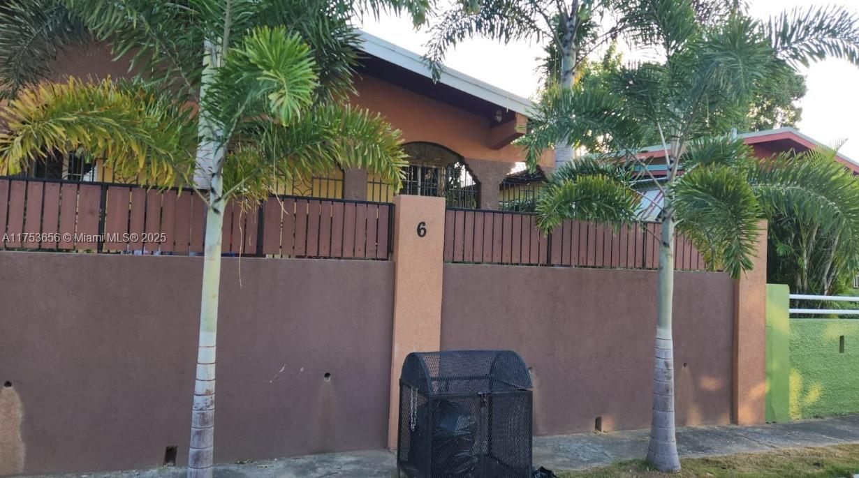 00 Queensbury, Kingston, Jamaica