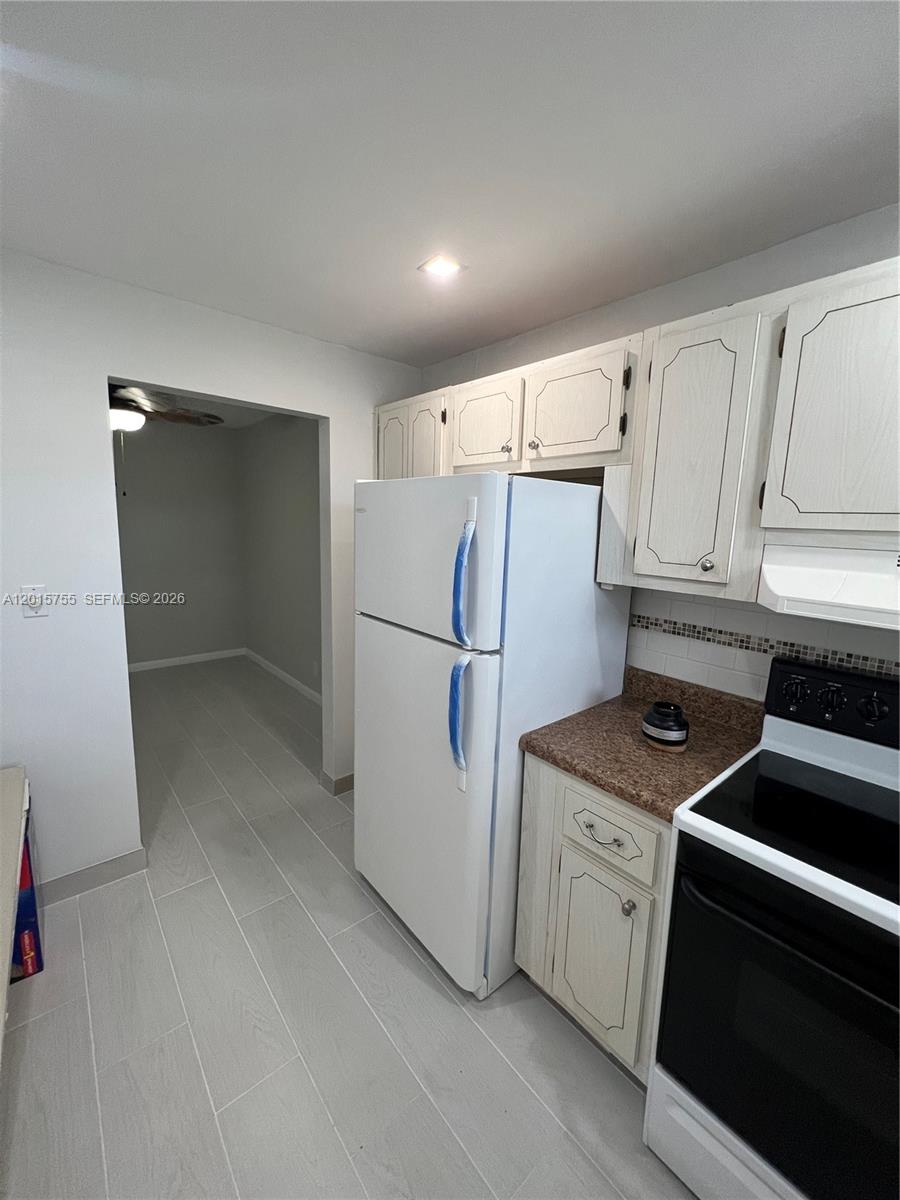 501 Blue Heron Dr 112-A