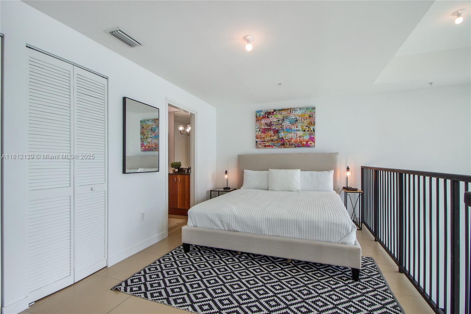 MET 1 CONDO - Residential Lease