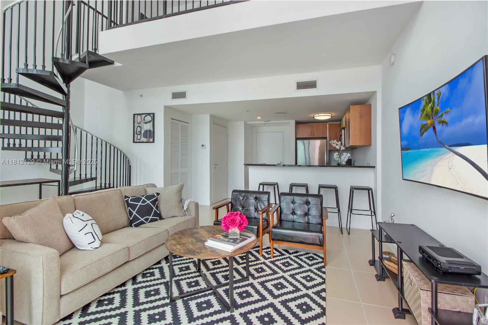 MET 1 CONDO - Residential Lease