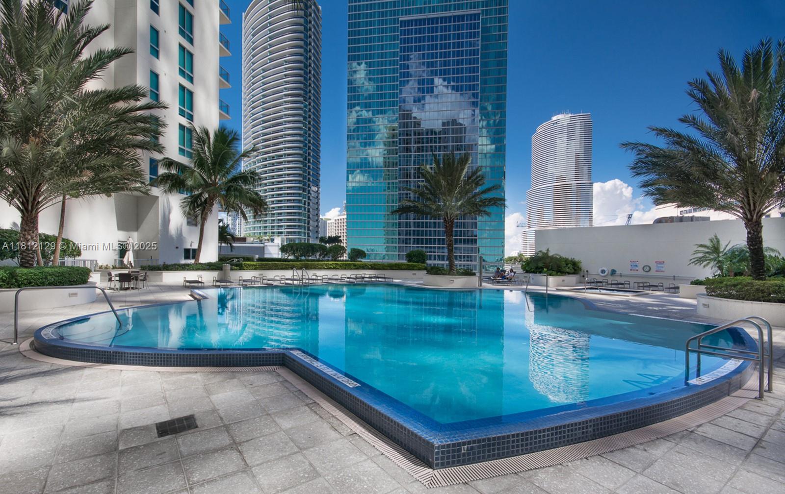MET 1 CONDO - Residential Lease