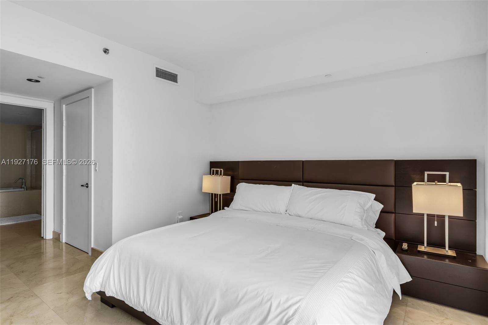 ICON BRICKELL NO TWO - Residential