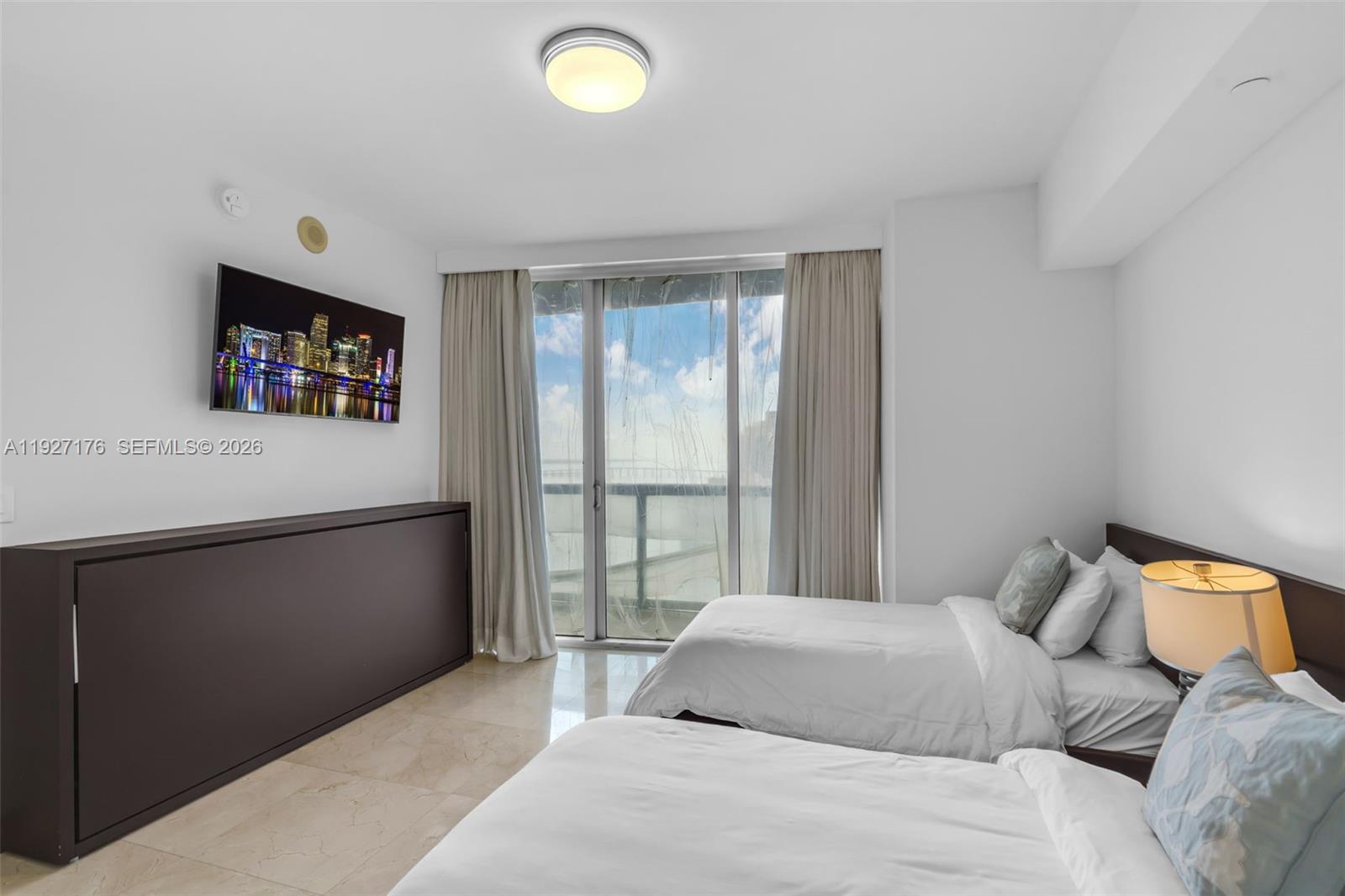 ICON BRICKELL NO TWO - Residential