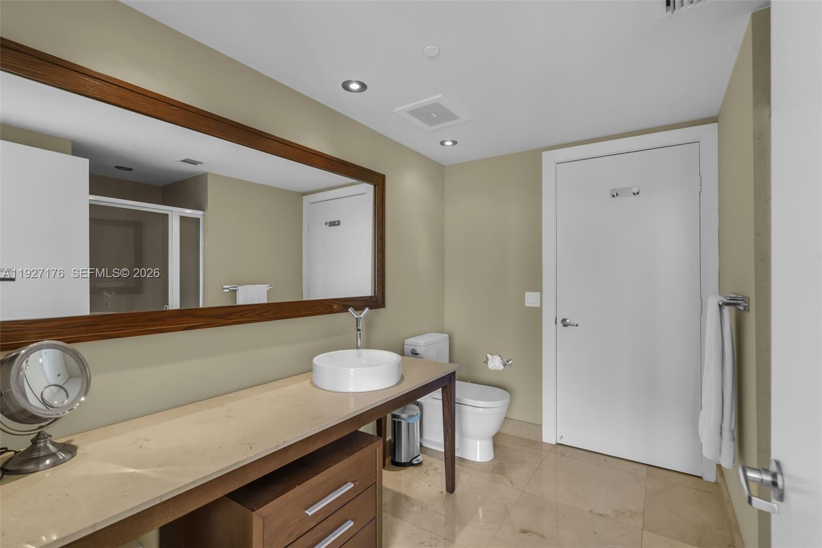 ICON BRICKELL NO TWO - Residential