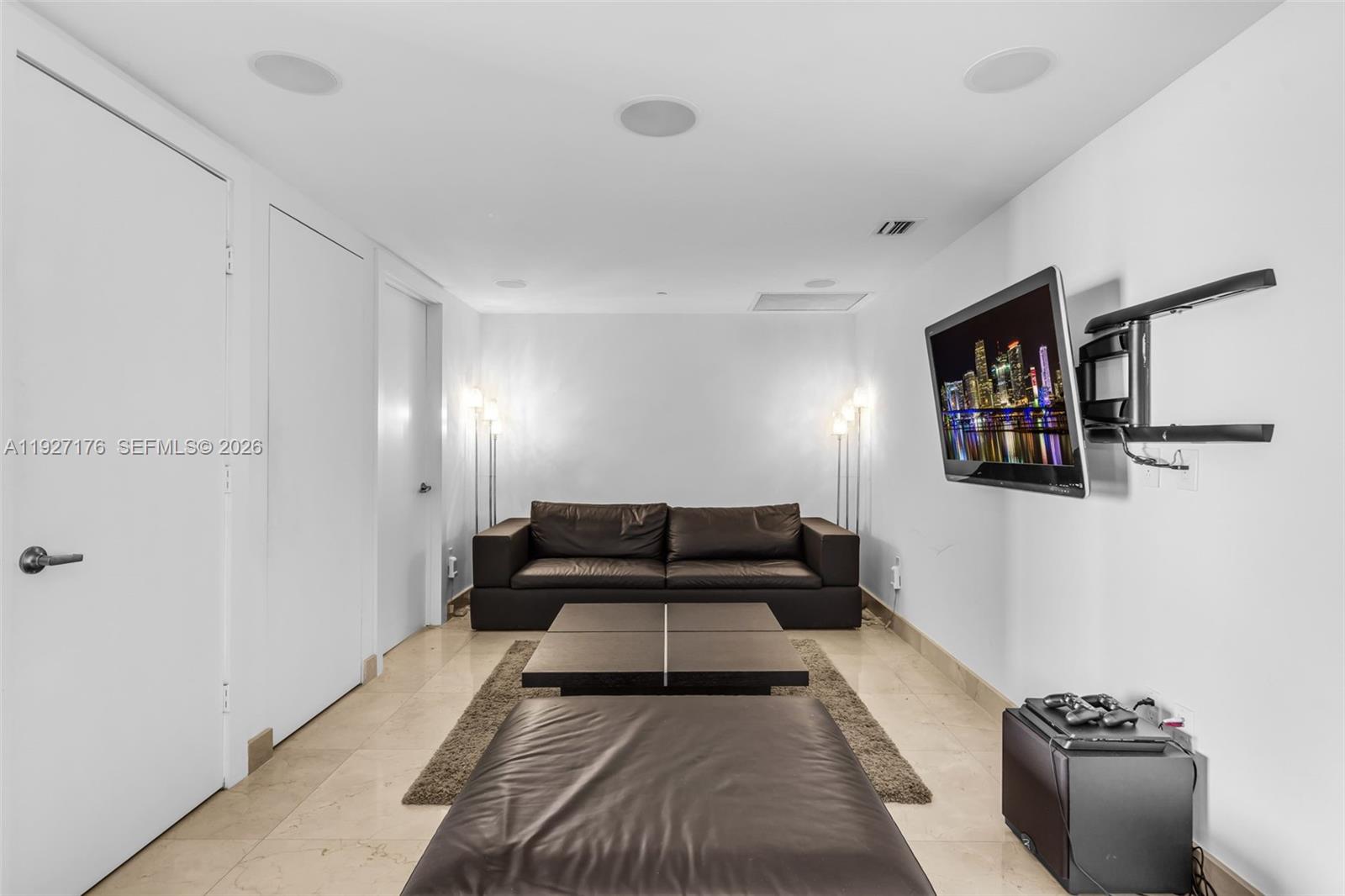 ICON BRICKELL NO TWO - Residential