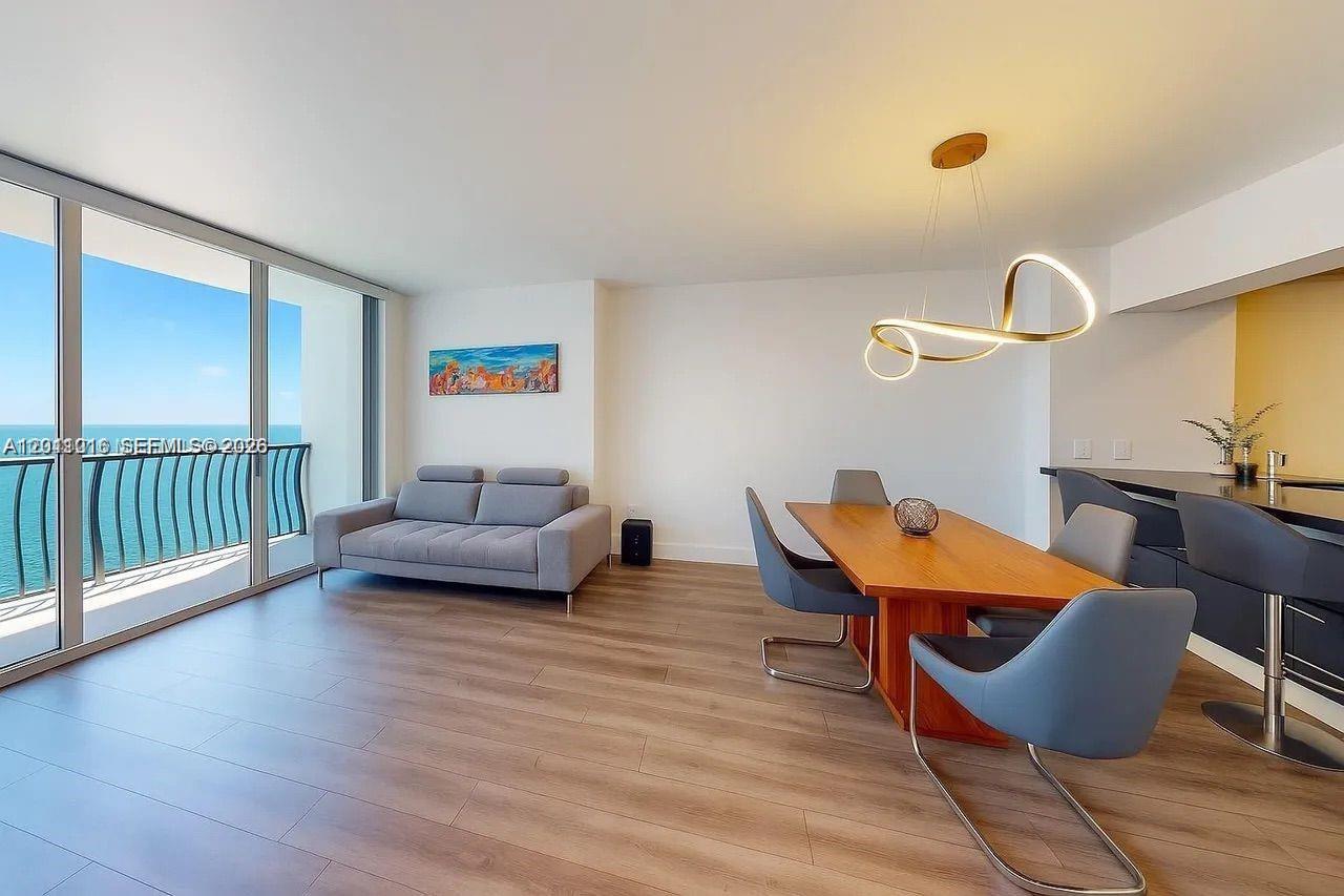 1750 N Bayshore Dr 2803