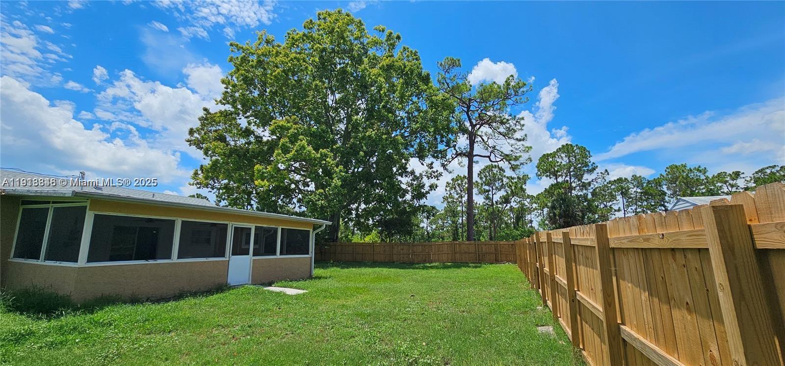 SAN LUCIE PLAZA SUBDIVISI - Residential Lease