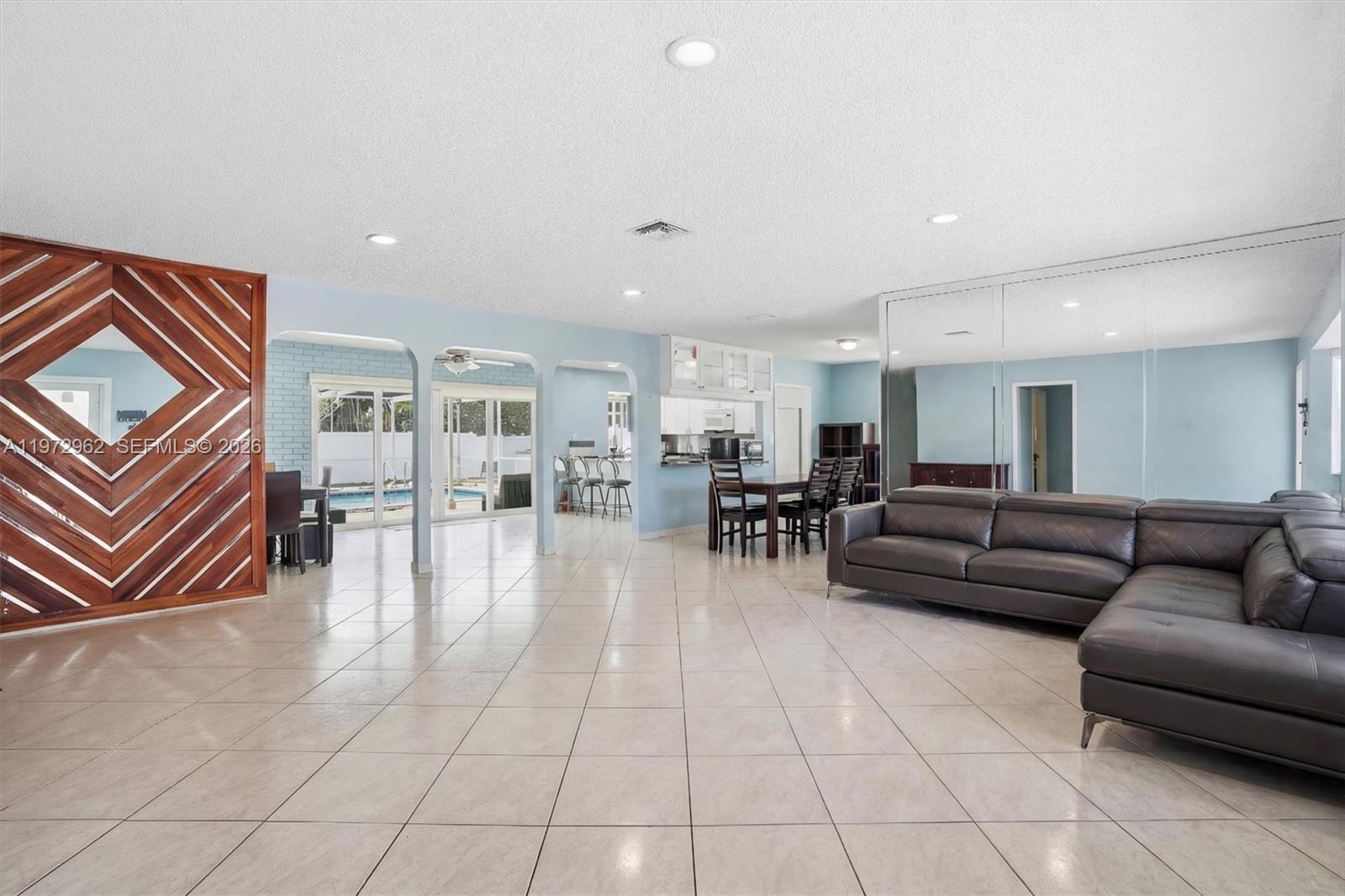 HOLLYWOOD HILLS AMEN PLAT - Residential