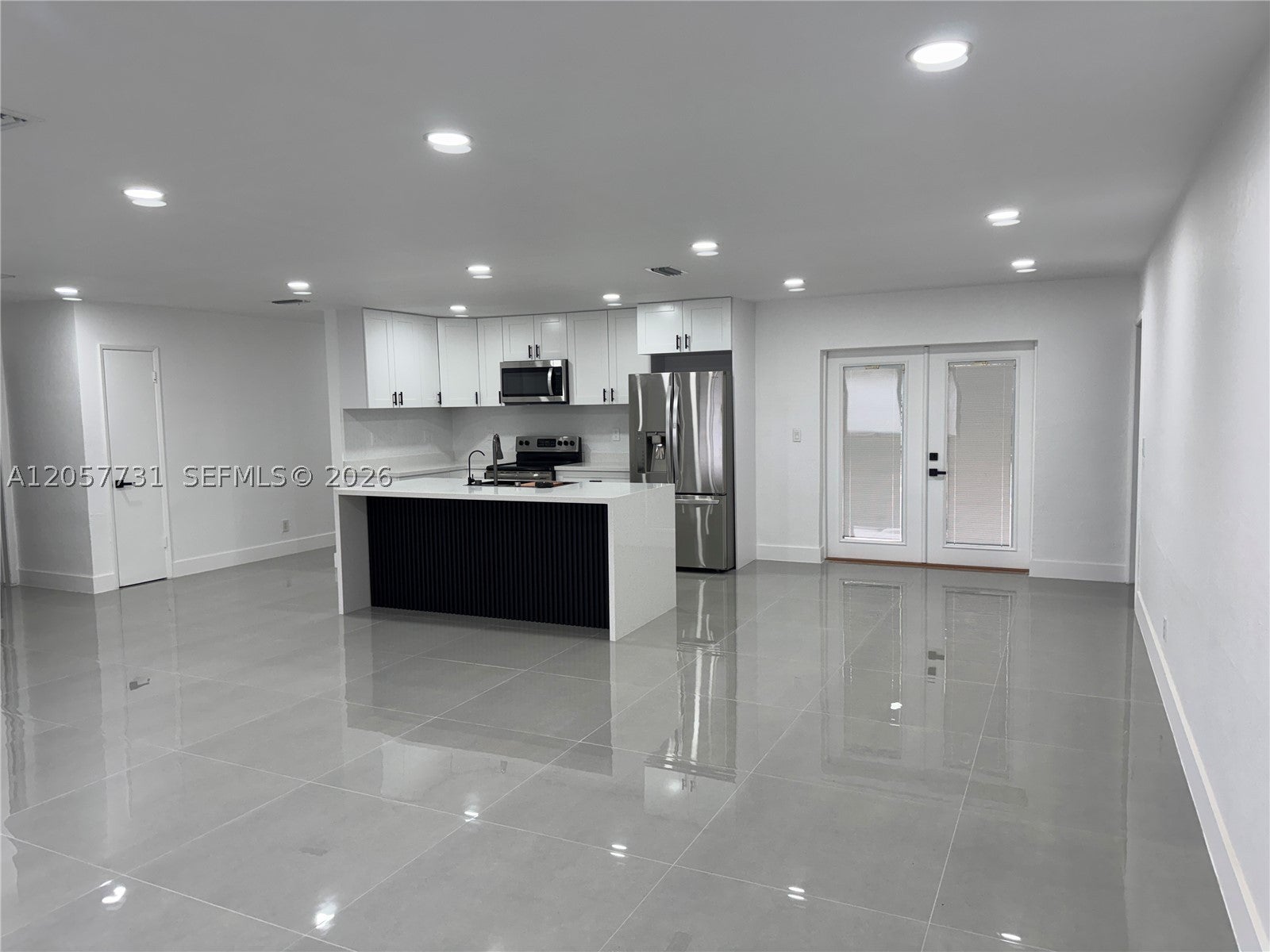1370 SW 32nd St