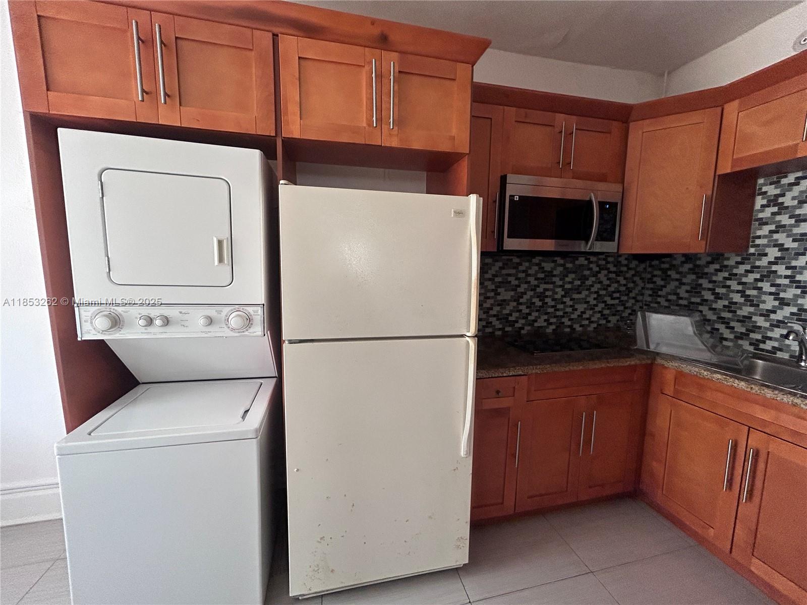 MENDOZA CONDO - Residential Lease