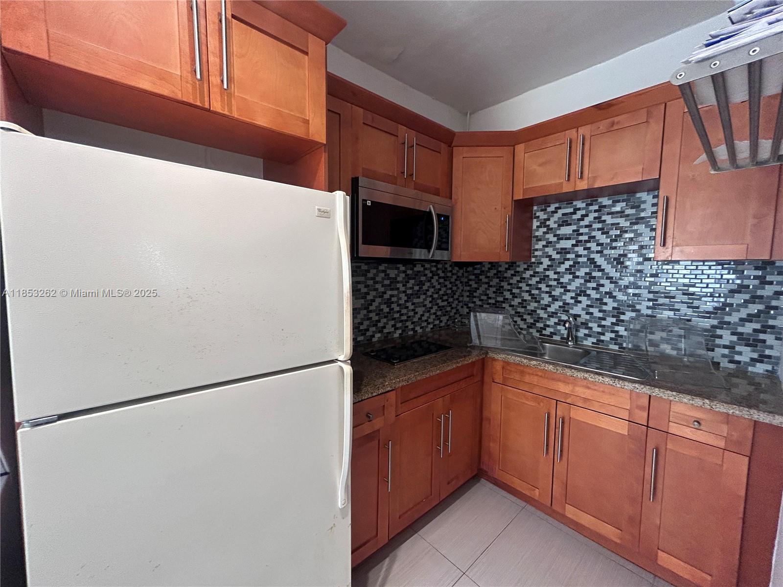 MENDOZA CONDO - Residential Lease