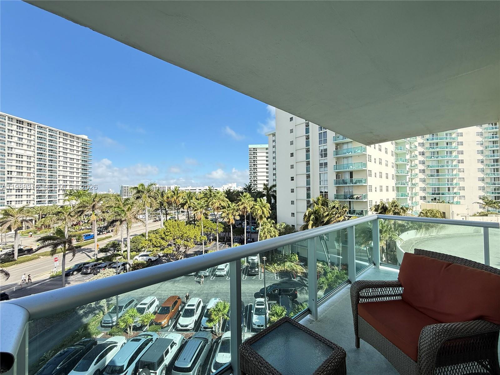 TIDES ON HOLLYWOOD BEACH - Residential