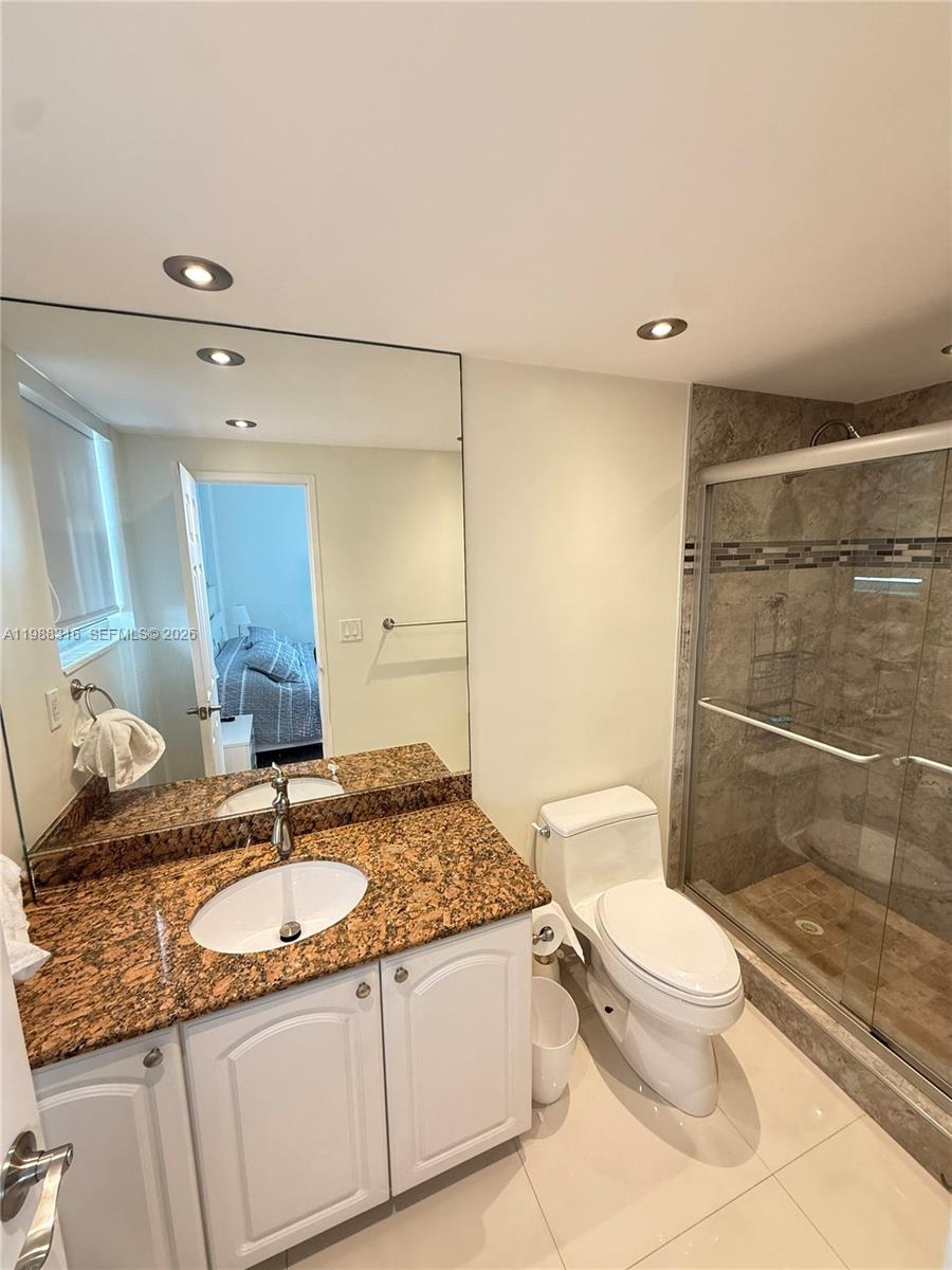 TIDES ON HOLLYWOOD BEACH - Residential