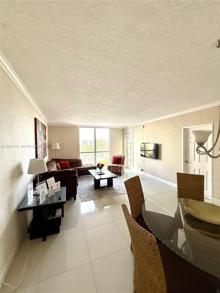 TIDES ON HOLLYWOOD BEACH - Residential