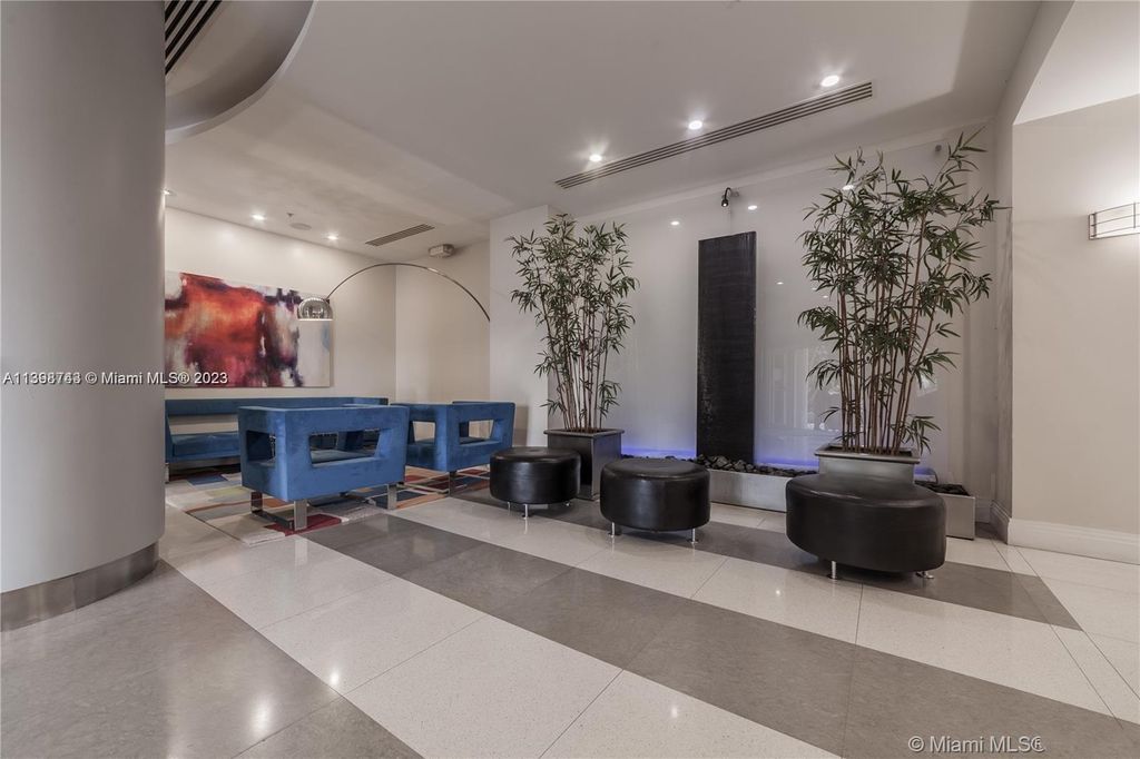 Photo of 3001 S Ocean Dr #1531, Hollywood, FL 33019 (MLS # A11398743)