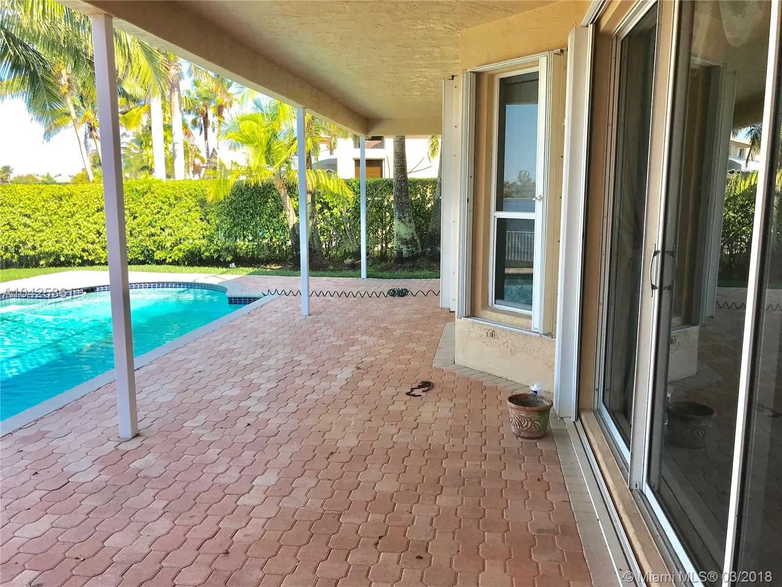 Pelican Sound - Residential