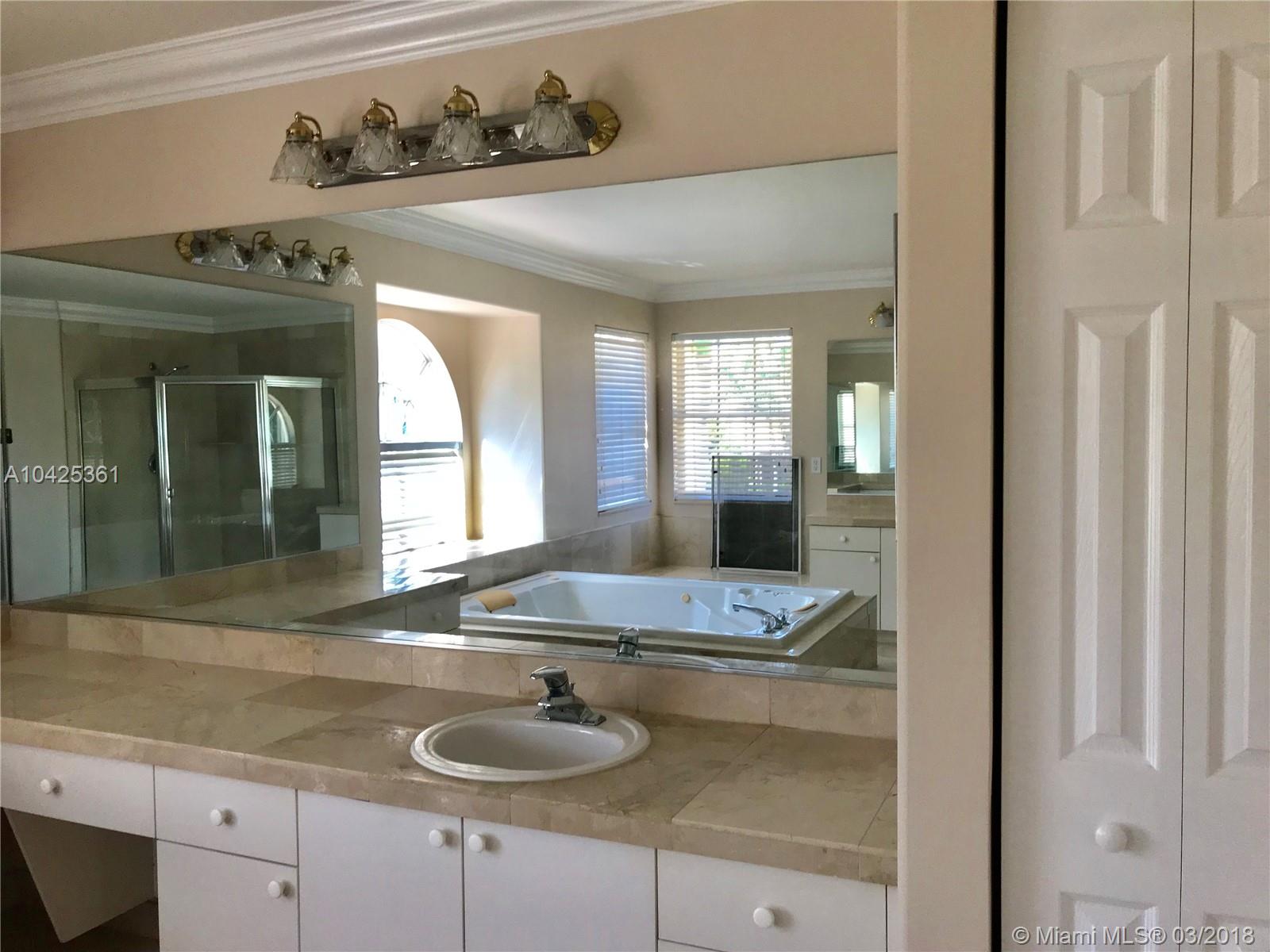 Pelican Sound - Residential