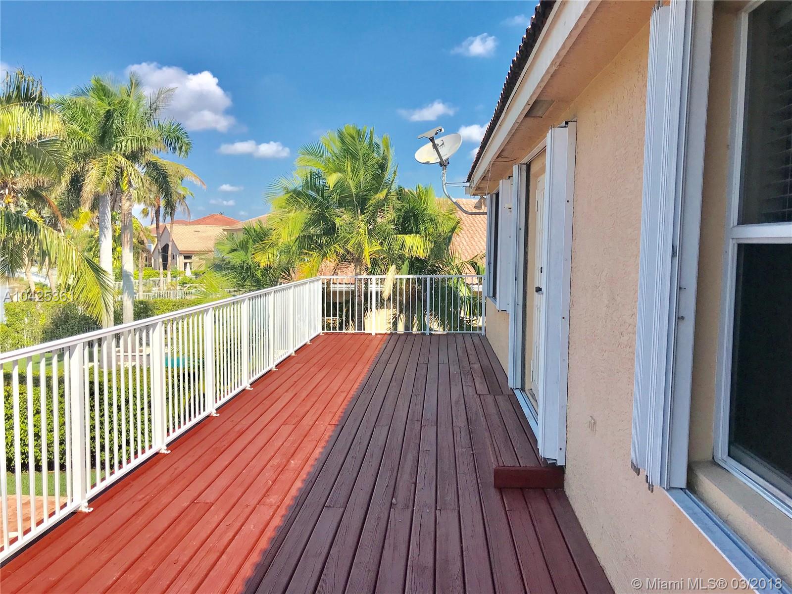 Pelican Sound - Residential