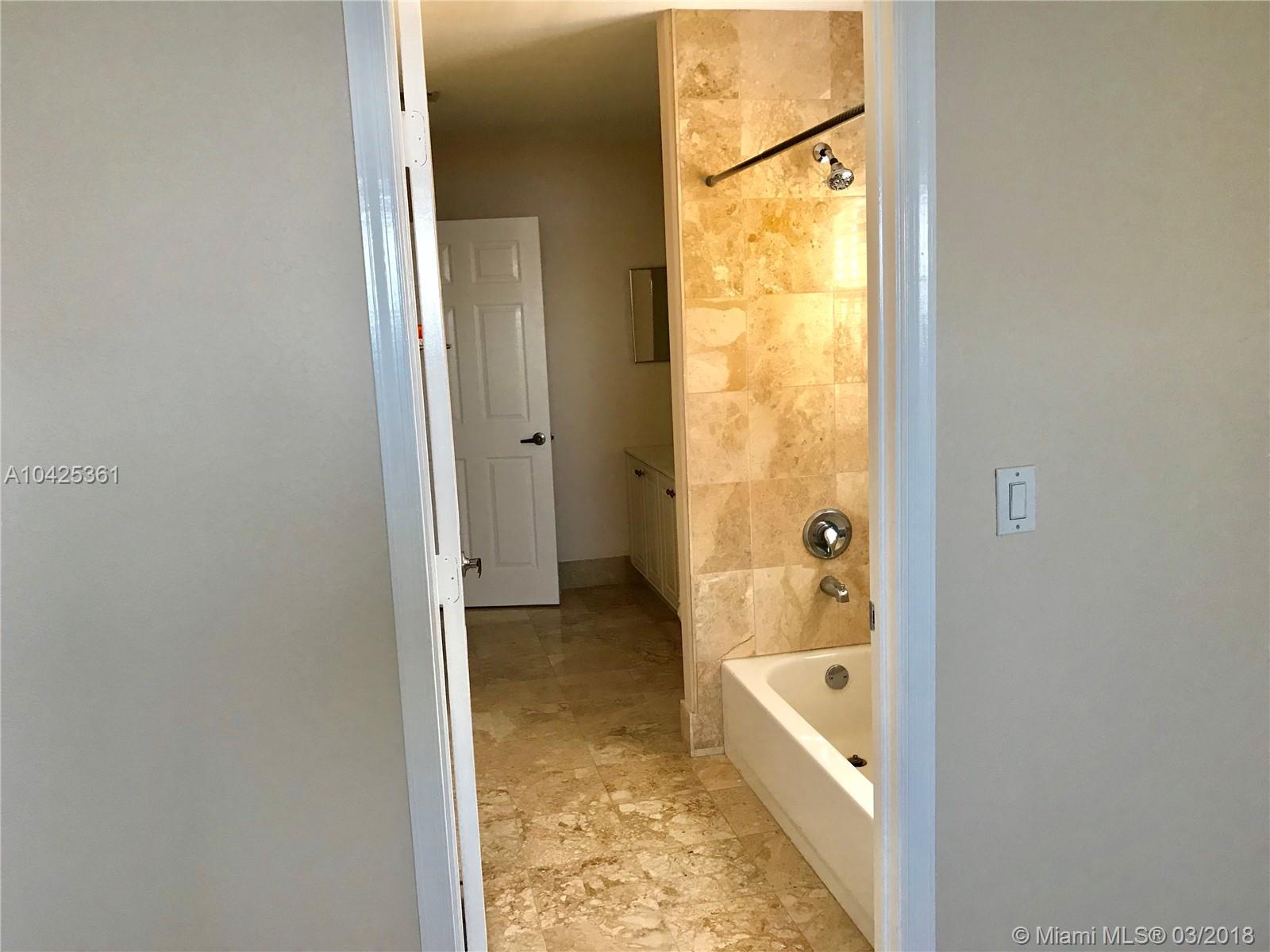 Pelican Sound - Residential