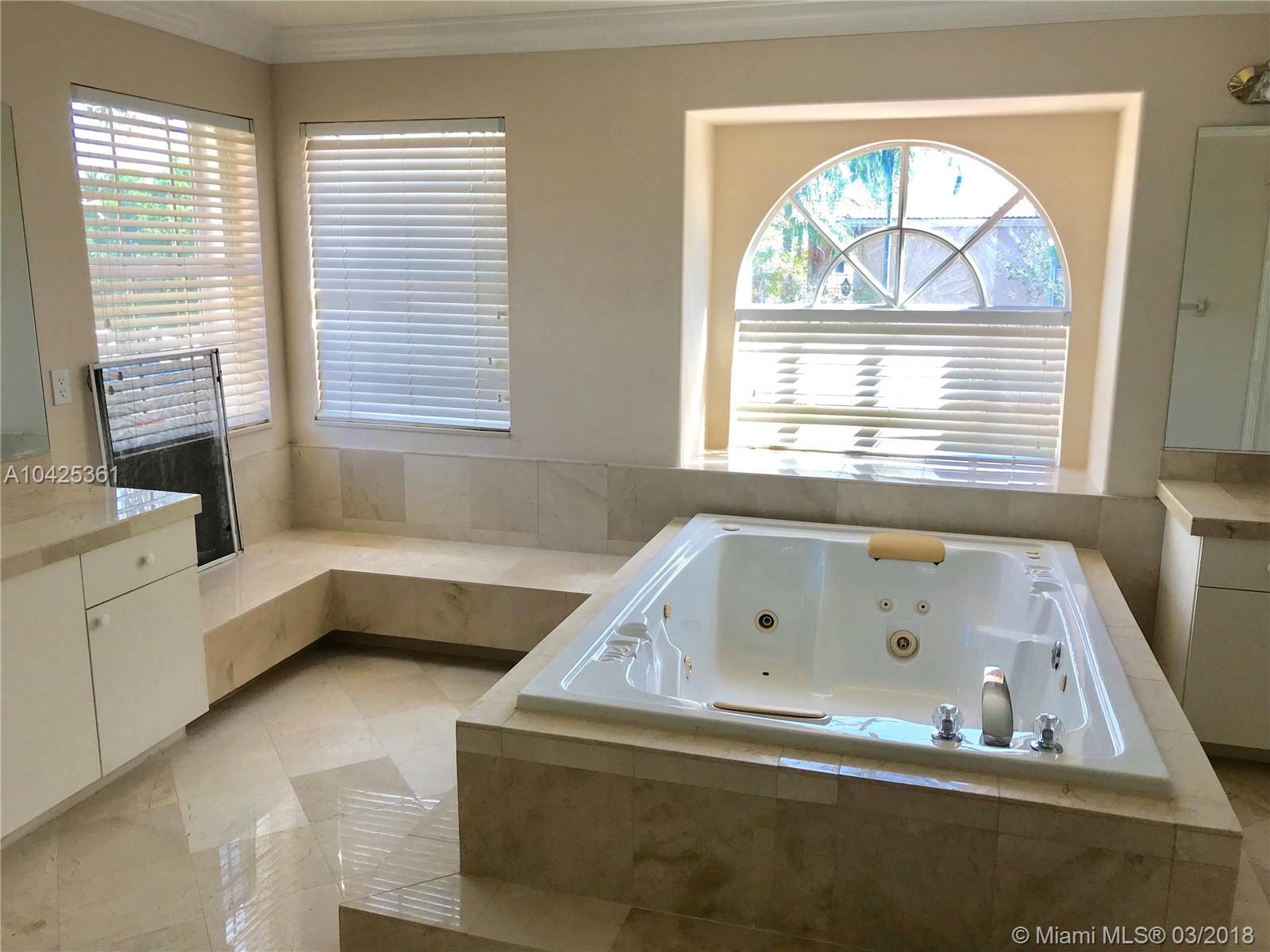 Pelican Sound - Residential