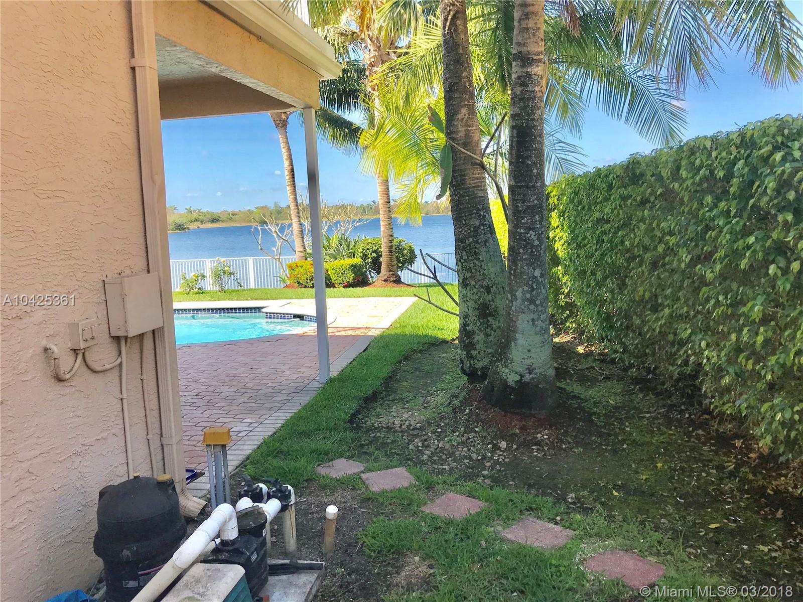 Pelican Sound - Residential