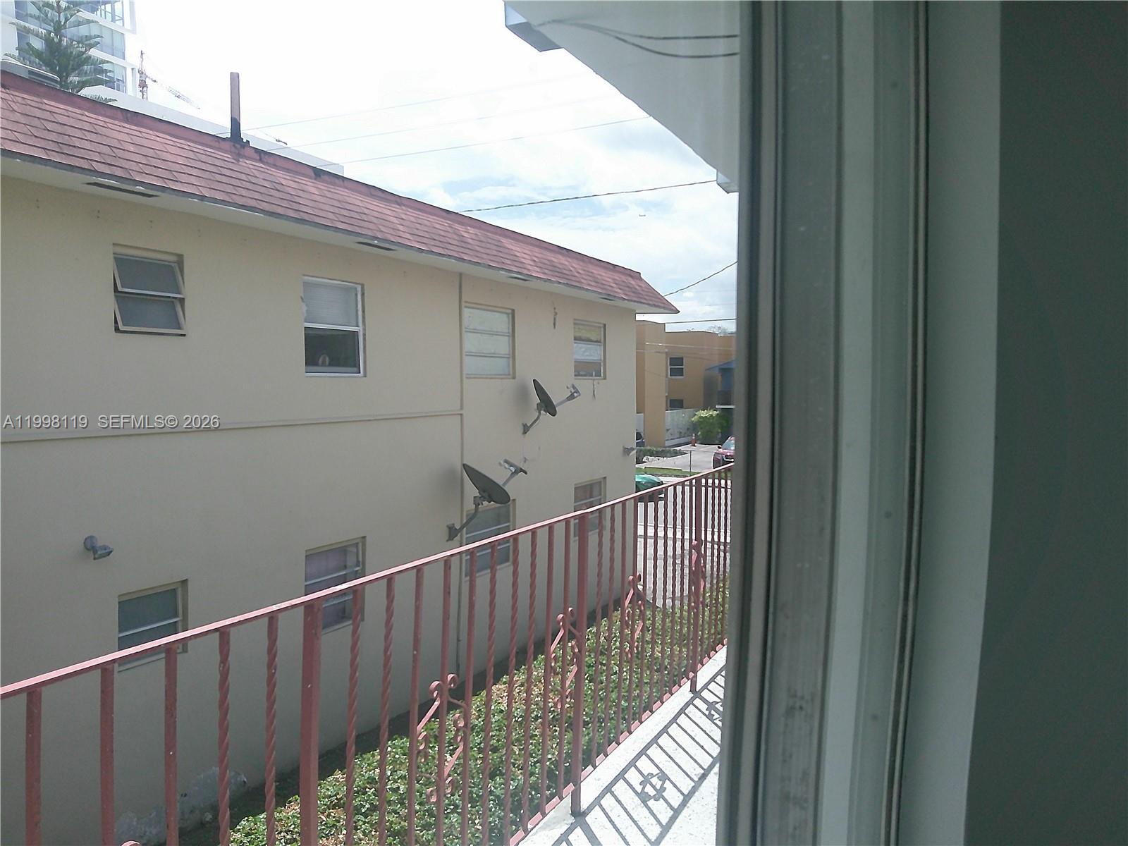 CITY OF MIAMI SOUTH - Residential Lease