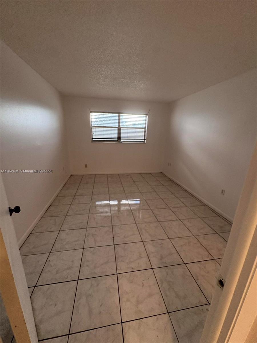 SUNRISE LAKES 37 CONDO - Residential