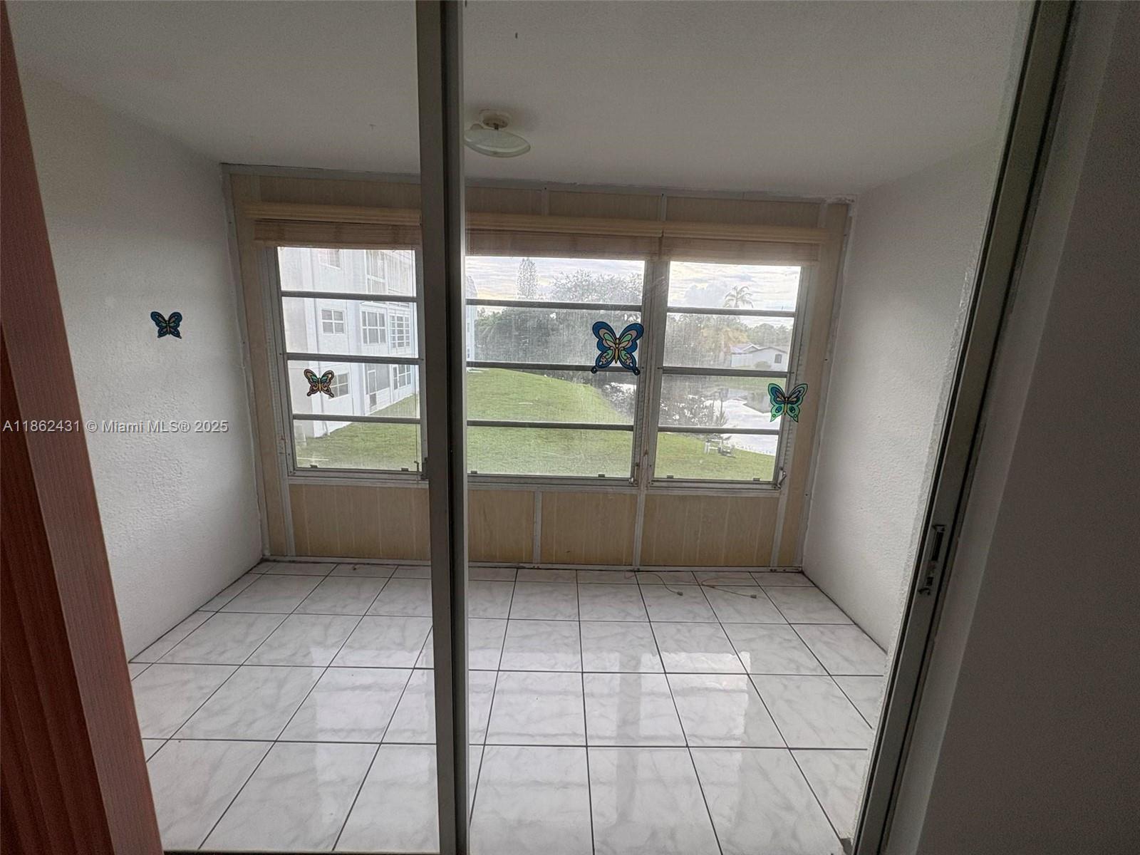 SUNRISE LAKES 37 CONDO - Residential