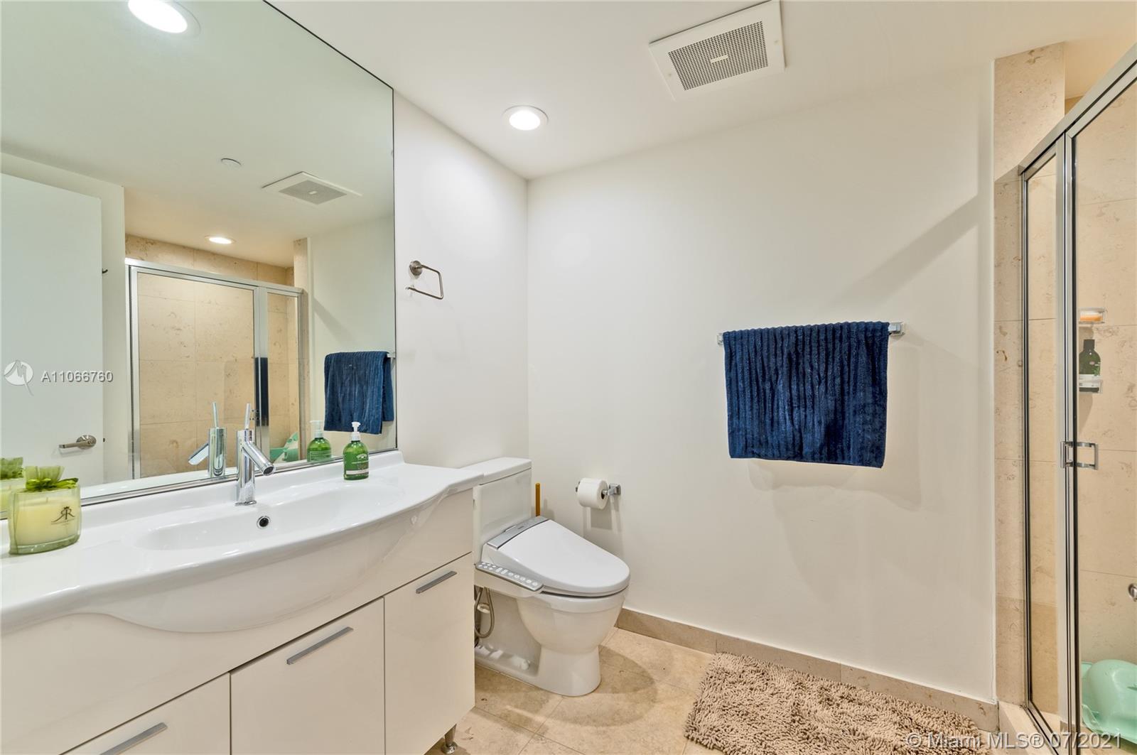 ICONBRICKELL CONDO NO 1 - Residential