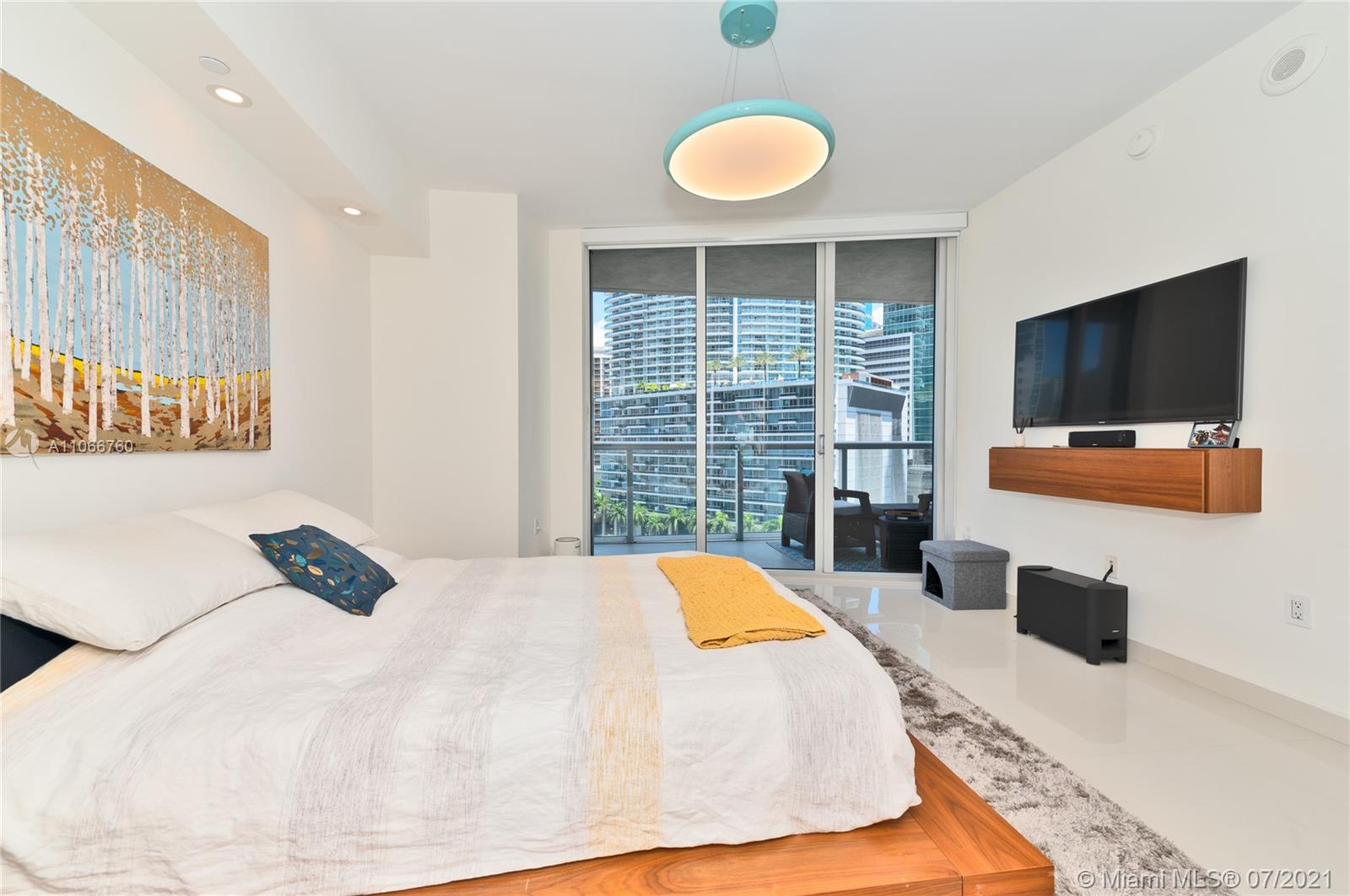 ICONBRICKELL CONDO NO 1 - Residential