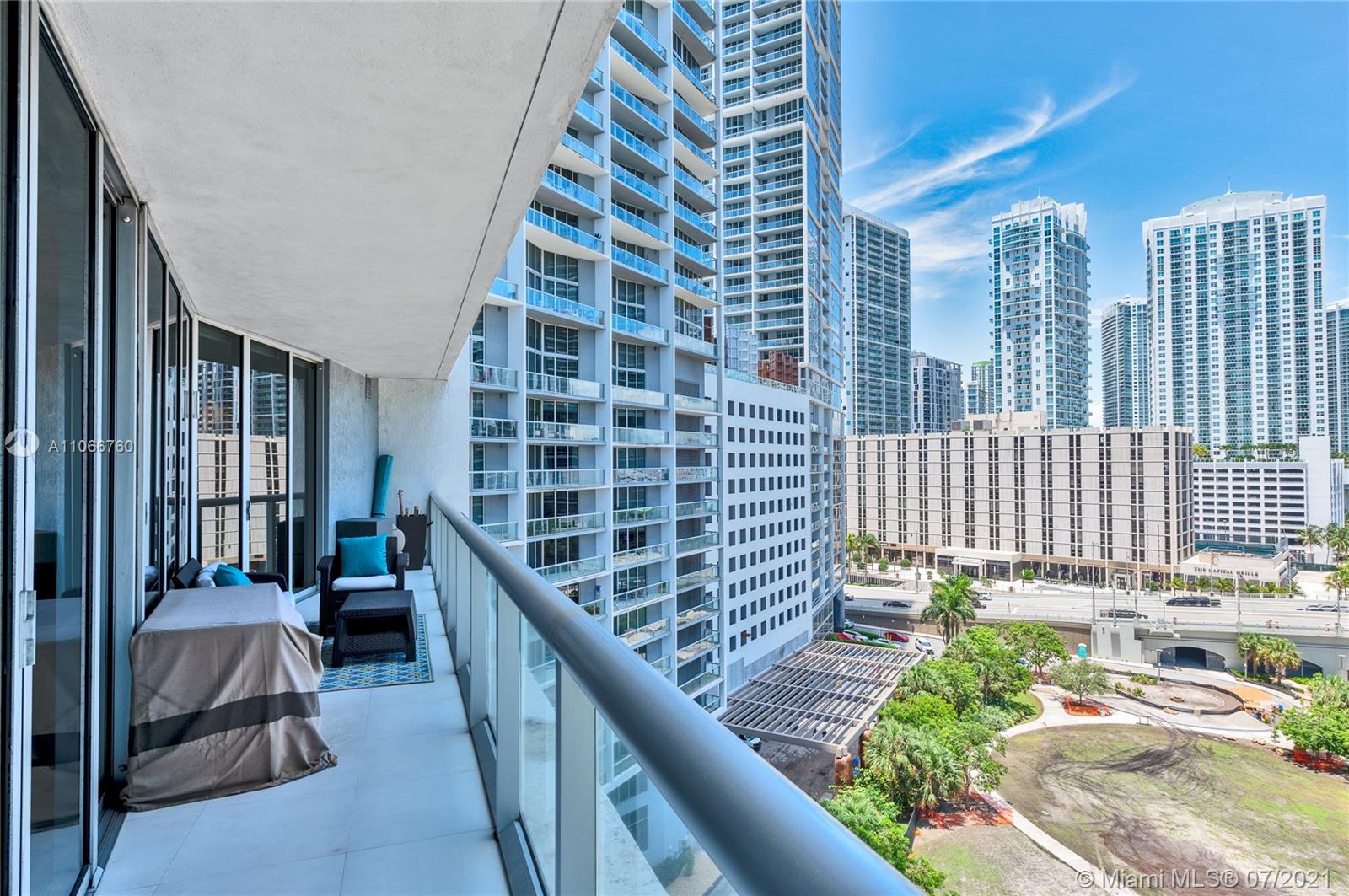 ICONBRICKELL CONDO NO 1 - Residential