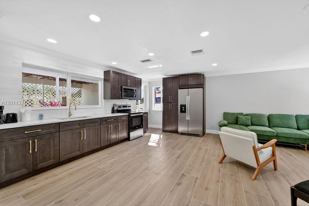 756 Cinnamon Rd