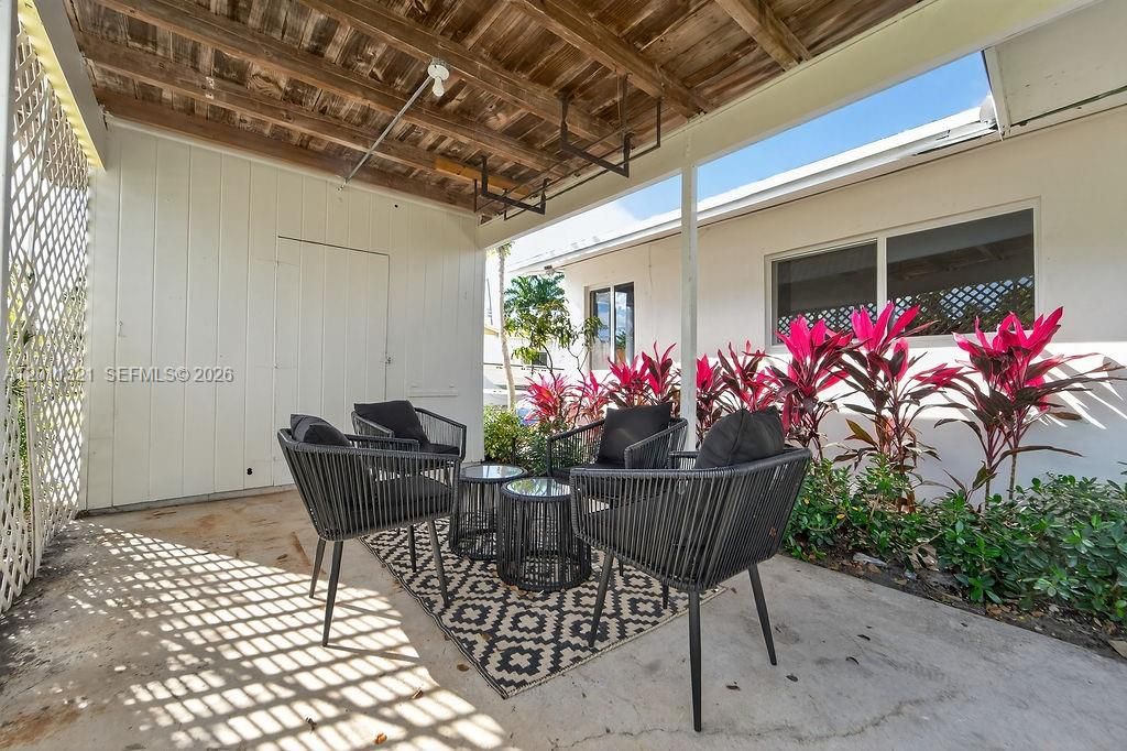 Photo of 756 Cinnamon Rd, North Palm Beach, FL 33408 (MLS # A12011321)