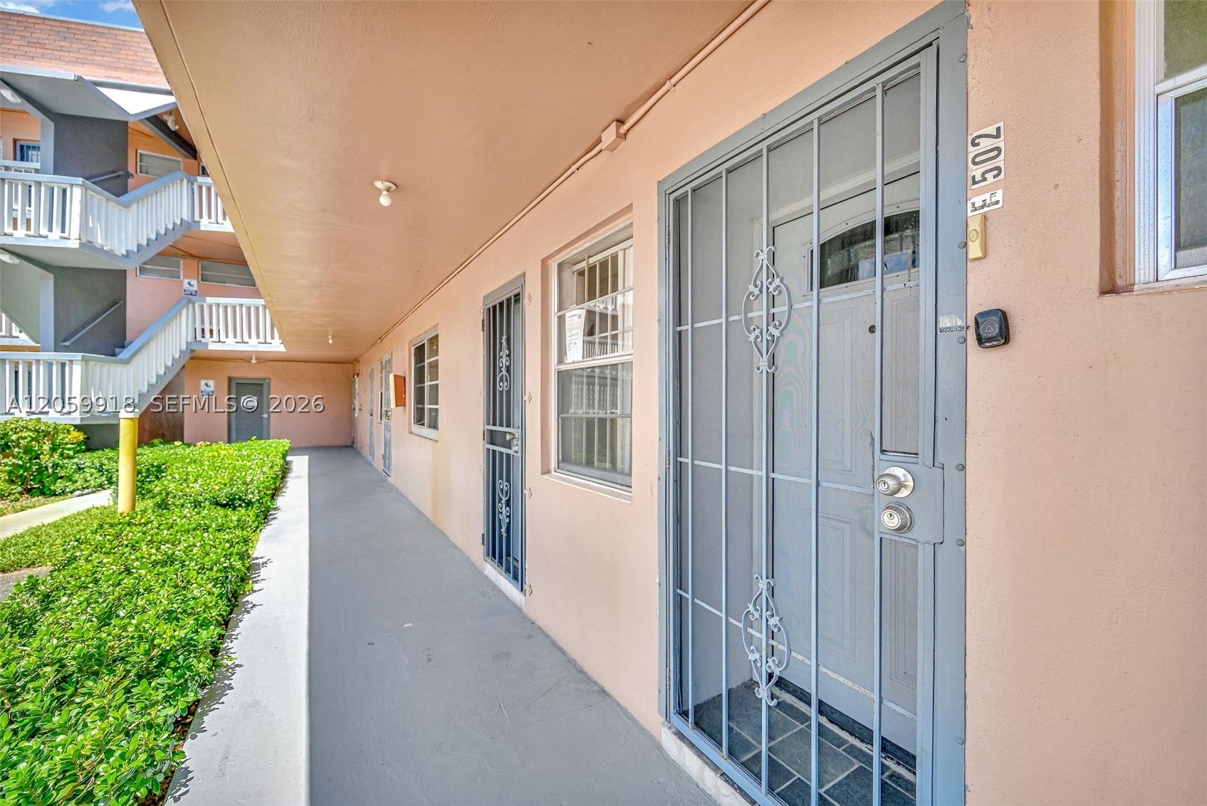 18555 NE 14th Ave 502