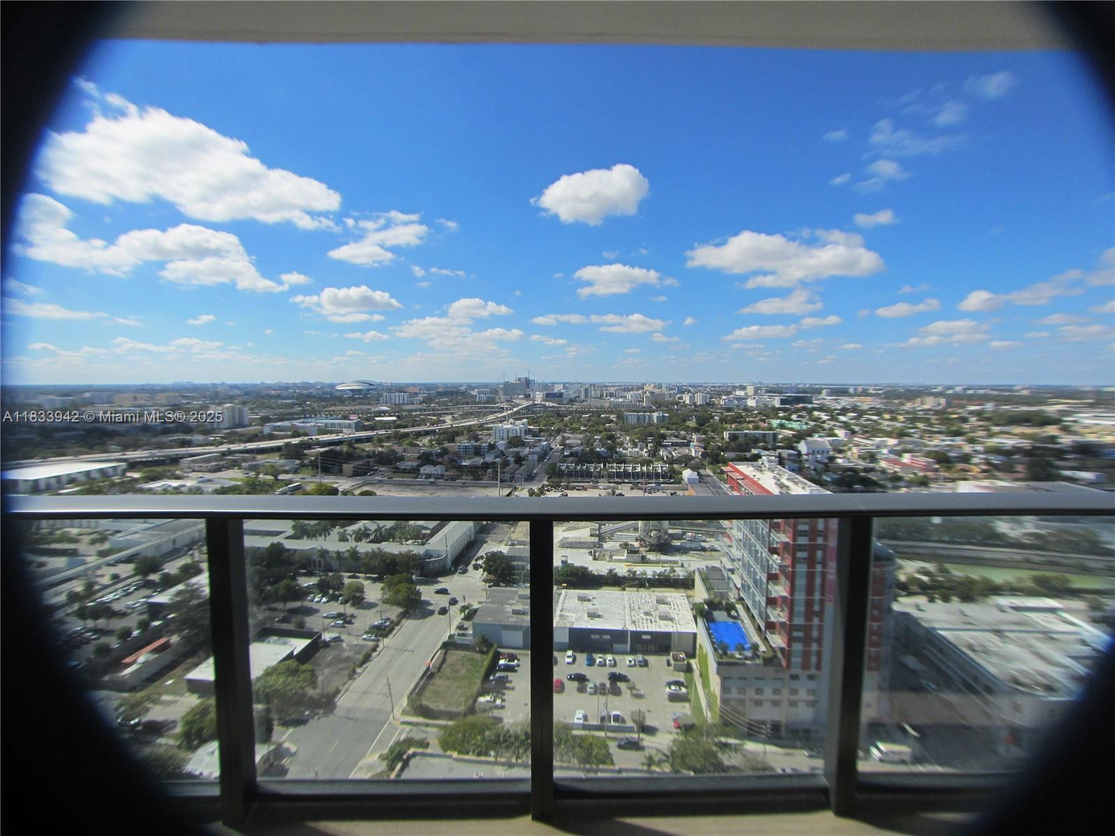 Modern and spacious One Bedroom 1.5 Bath + Spacious enclosed Den ideal for Home Office + Huge Balcony to enjoy vivrant city views, this Modern Condo offers an elevate lifestyle experience for every resident, in the most desirable location close to main highways, situated in the heart of Miami's Arts & Entertainment District, Walking distance to Metro Mover. 24-hour Security & Concierge. Building Amenities are absolutely Amazing! Fast Approval, call us for most details about this rental opportunity!