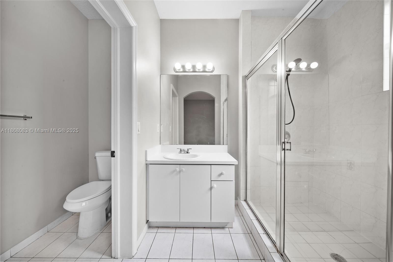 THUNDERBIRD PARK - Residential Lease