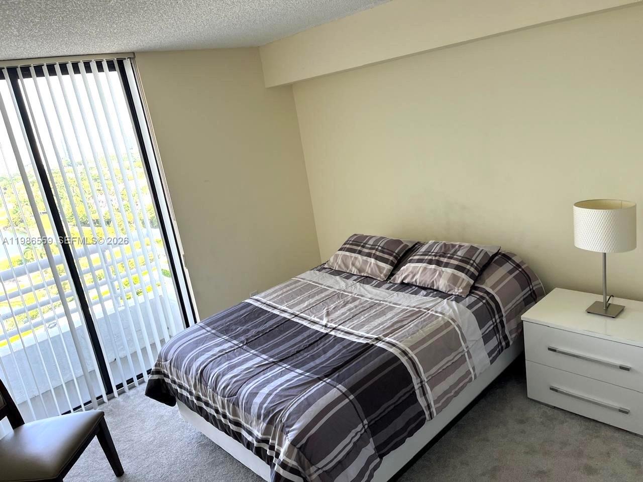 PARC CENTRAL AVENTURA EAS - Residential Lease