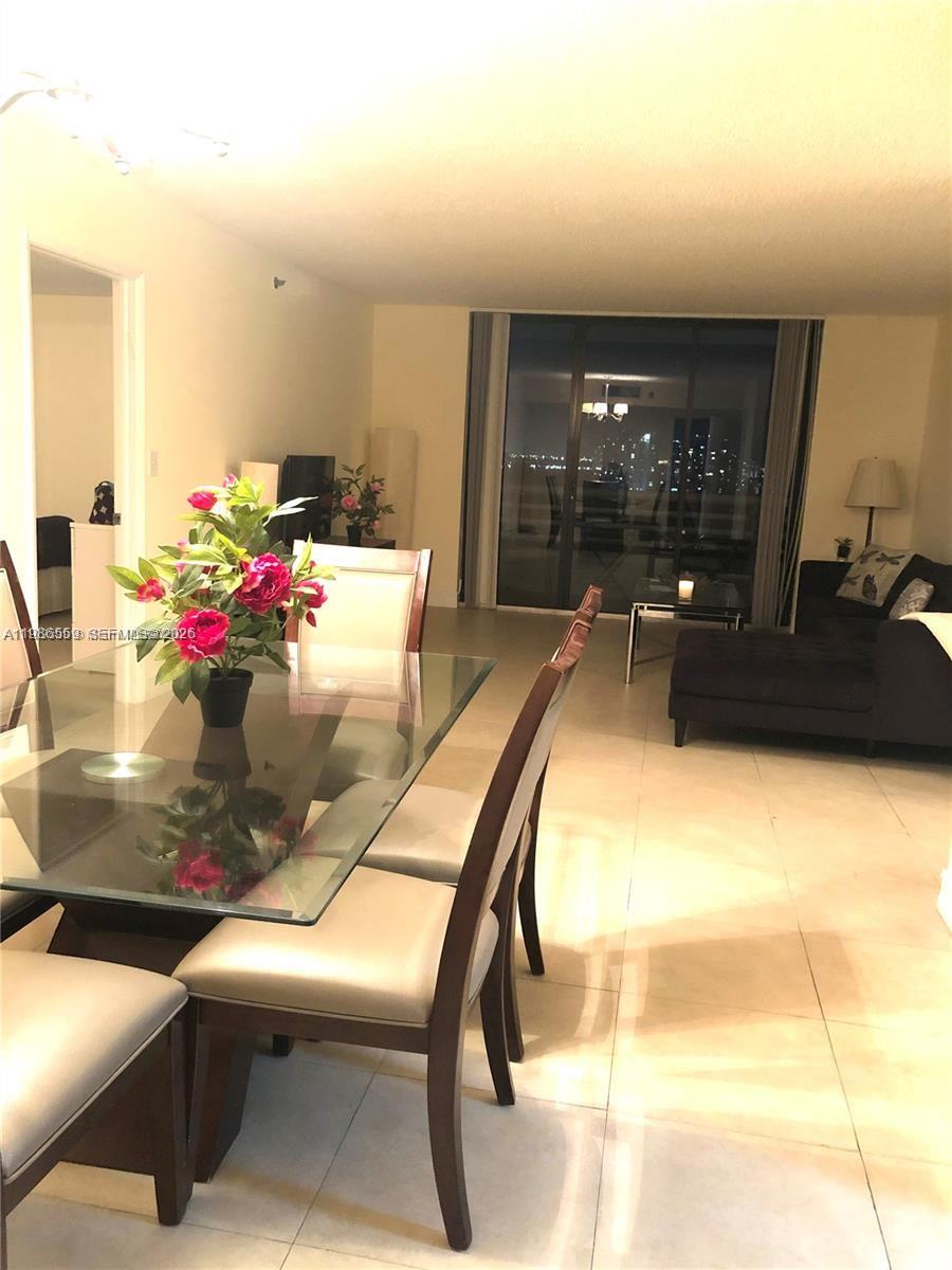 3300 NE 192nd St LP11