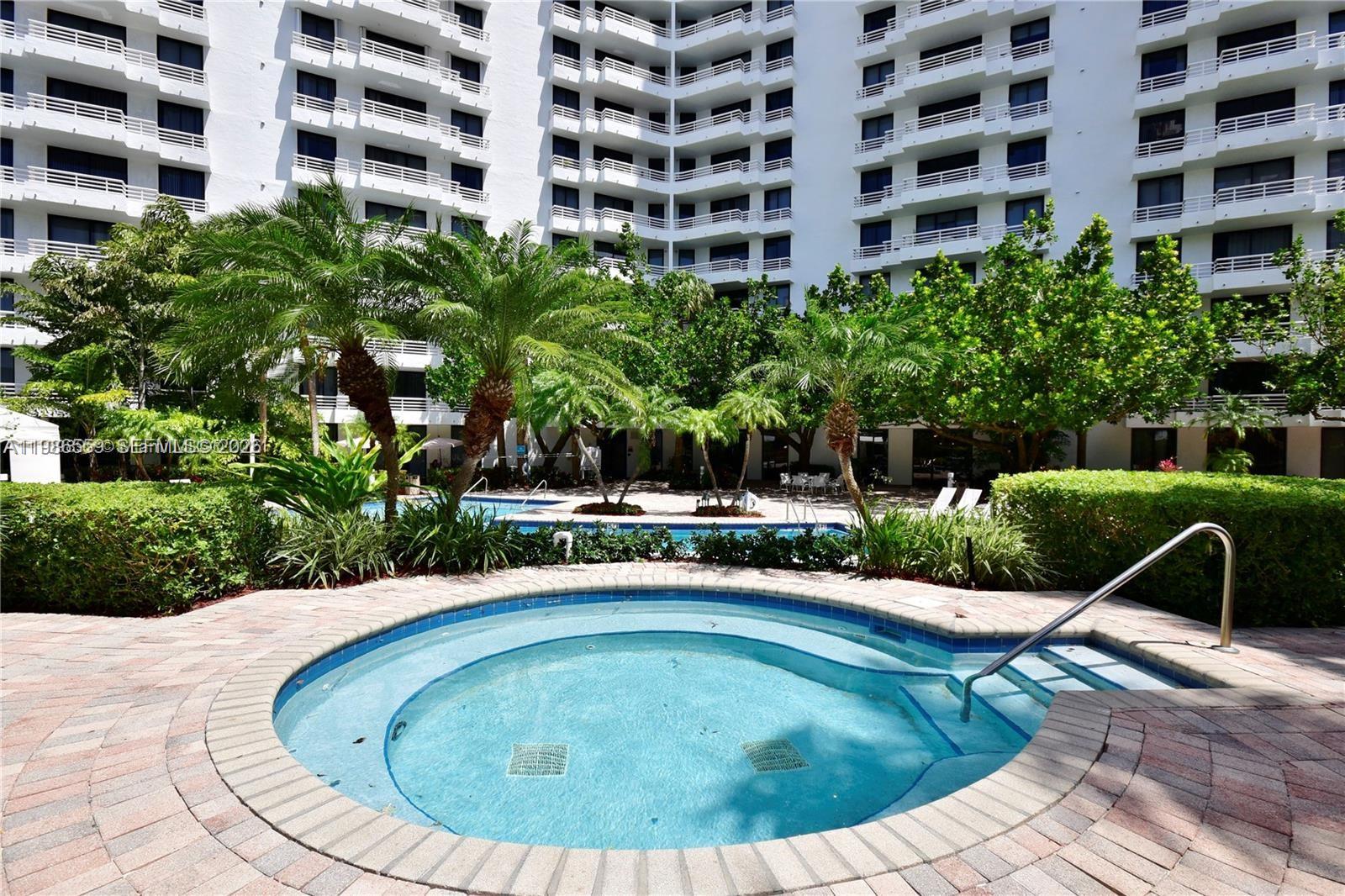 PARC CENTRAL AVENTURA EAS - Residential Lease