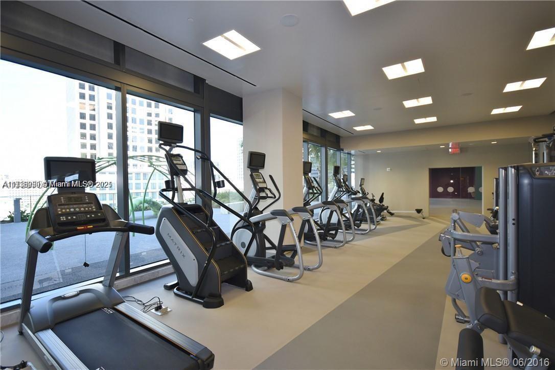 REACH CONDO - Residential