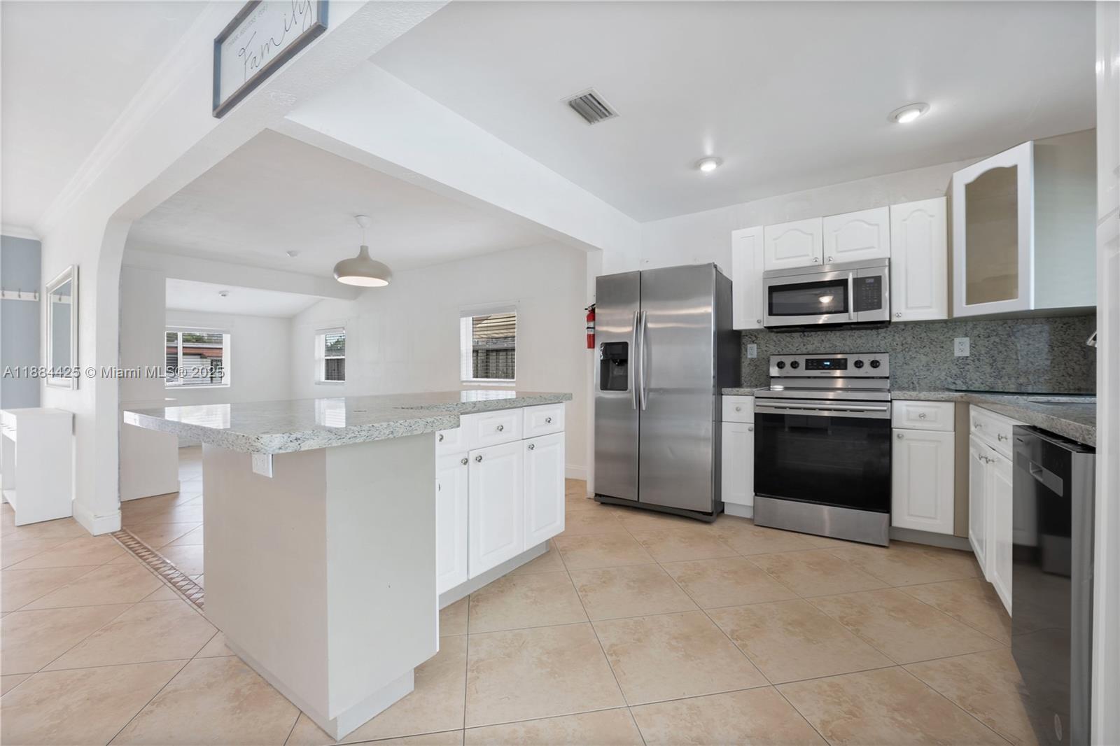 MIRAMAR SEC 13 - Residential Lease