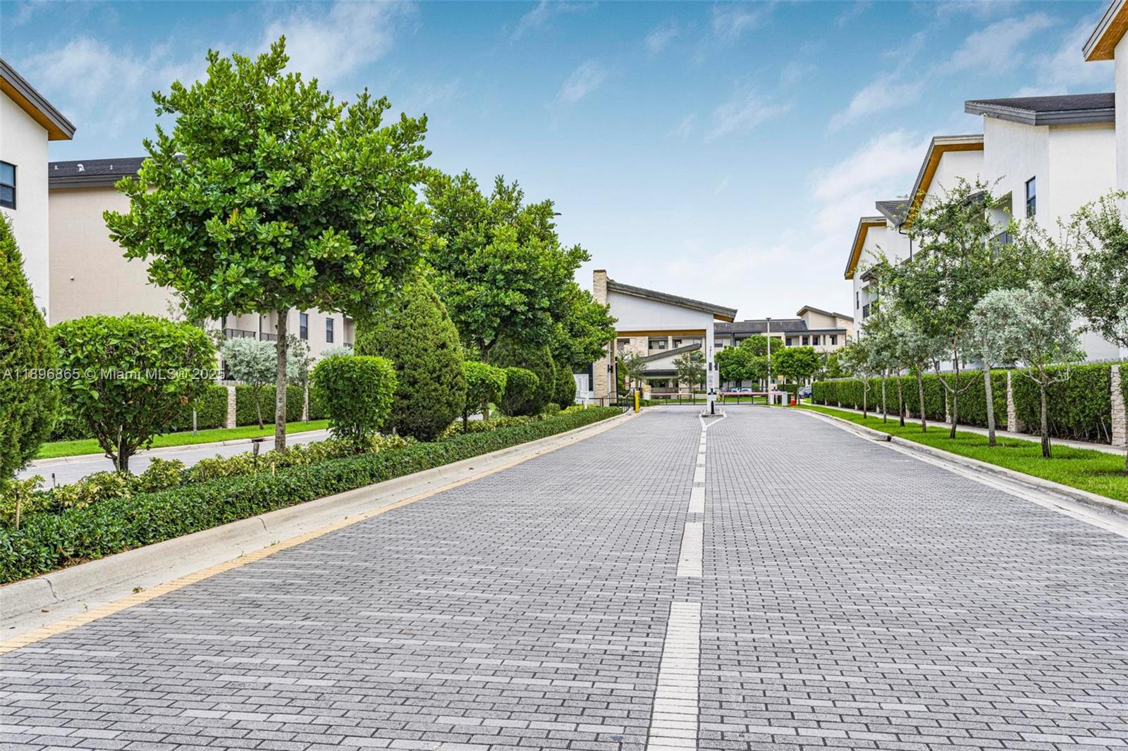 GRAND BAY SOUTH VILLAS - Residential Lease