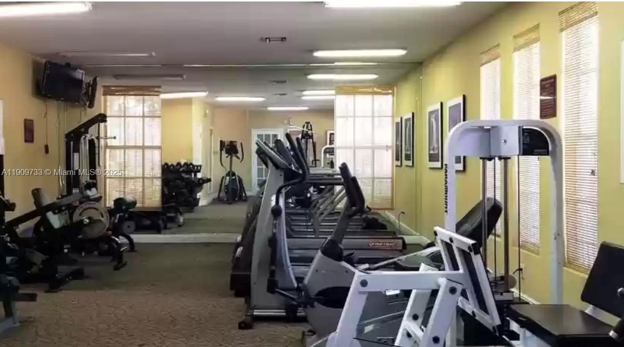 ROYAL POINCIANA CONDO - Residential Lease