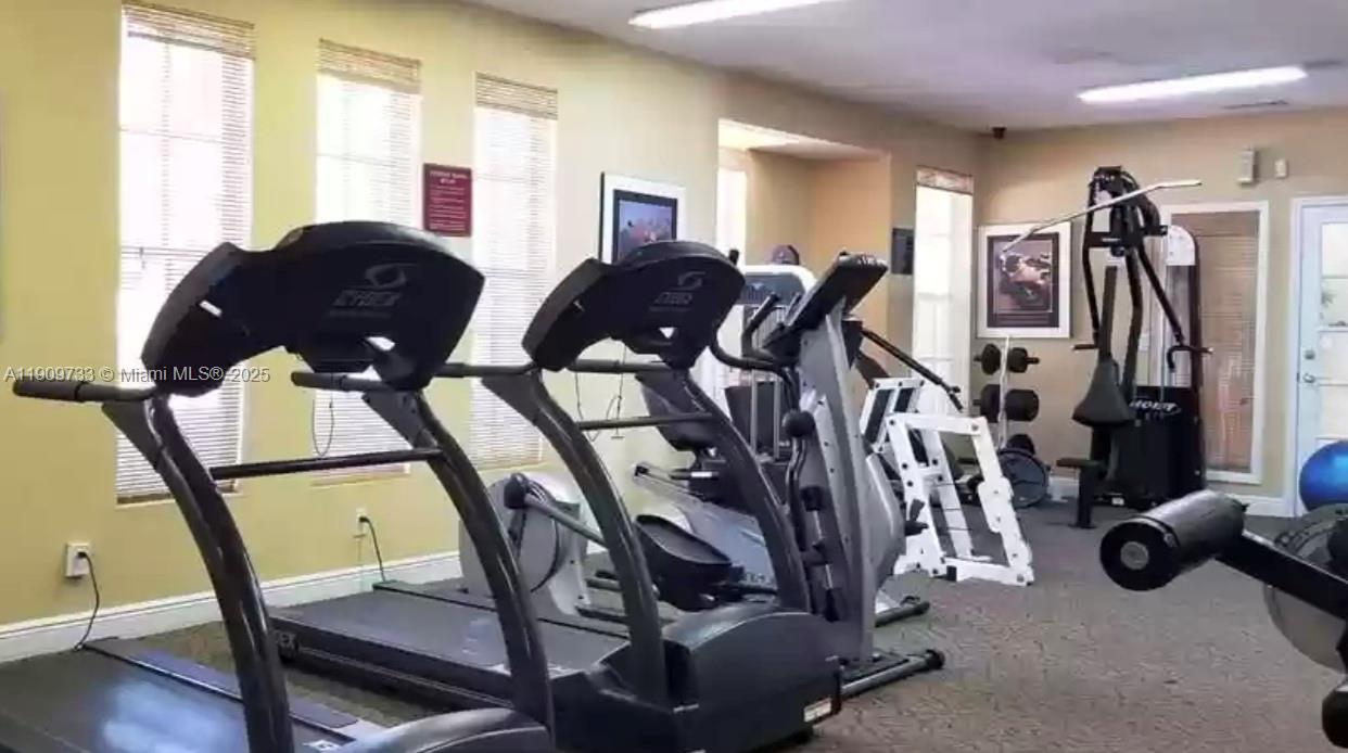 ROYAL POINCIANA CONDO - Residential Lease