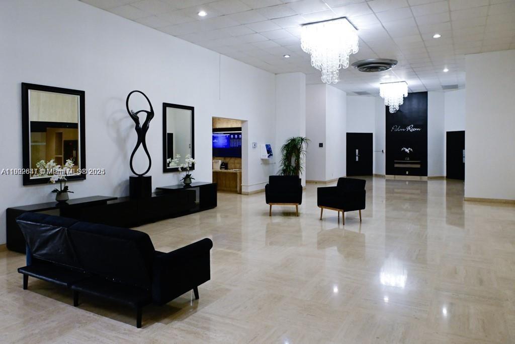 500 Three Islands Blvd 908