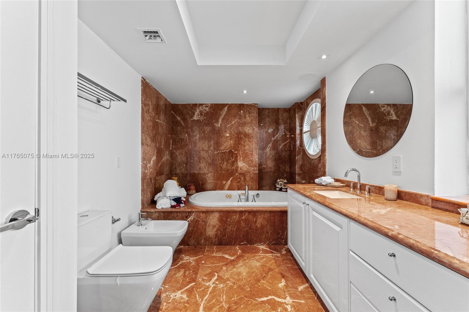 VILLA DI MARE CONDO - Residential Lease