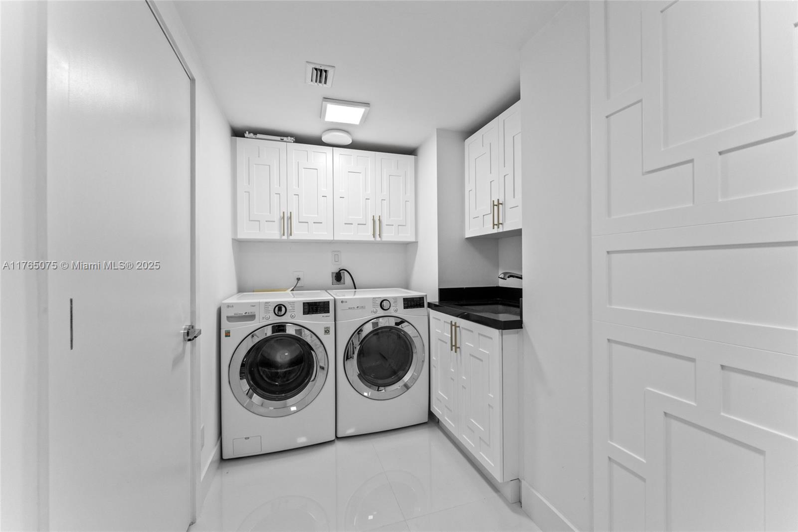 VILLA DI MARE CONDO - Residential Lease