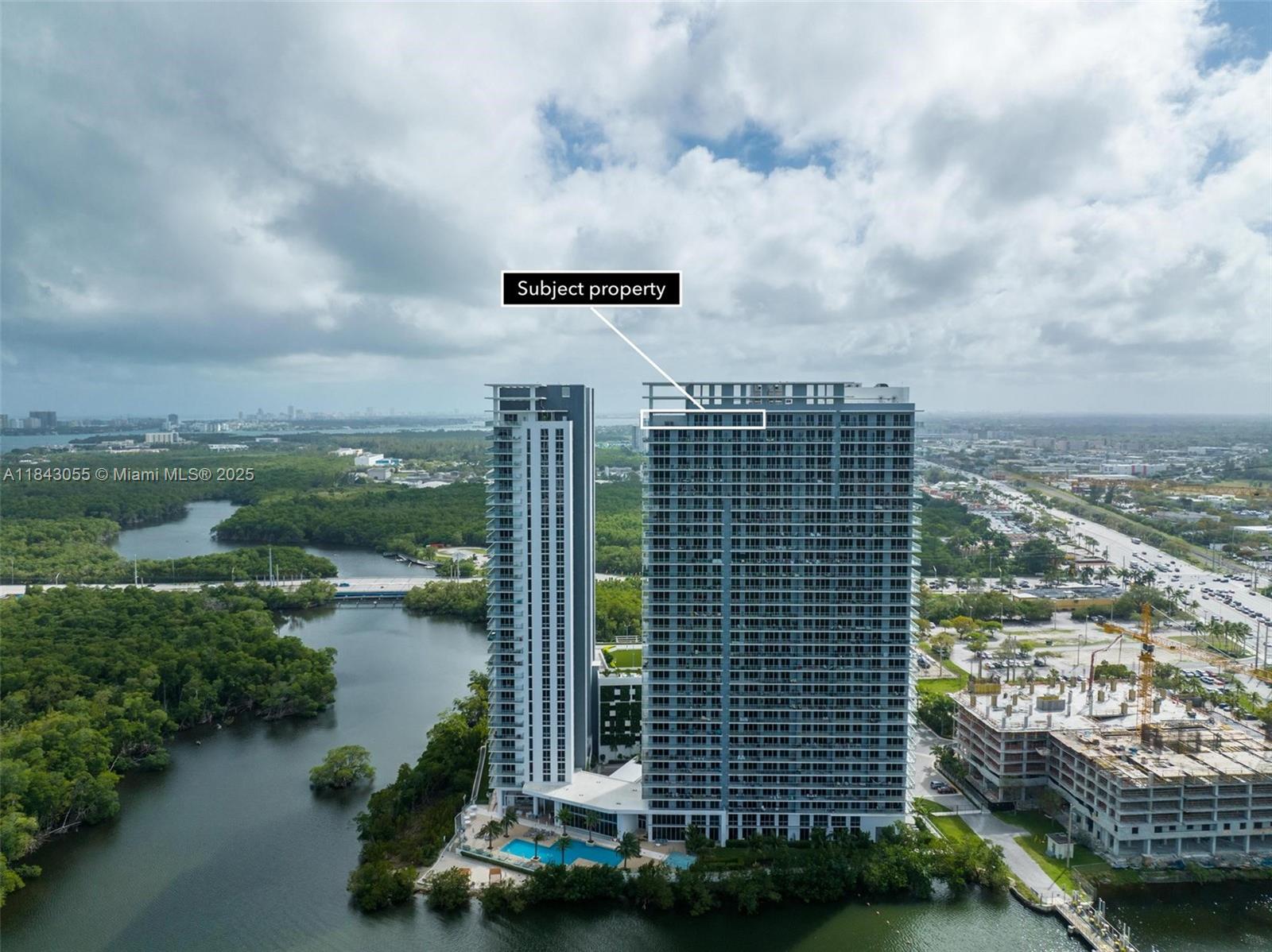 THE HARBOUR PH4 - NORTH - Residential Lease